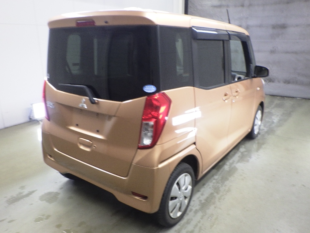 MITSUBISHI EK SPACE