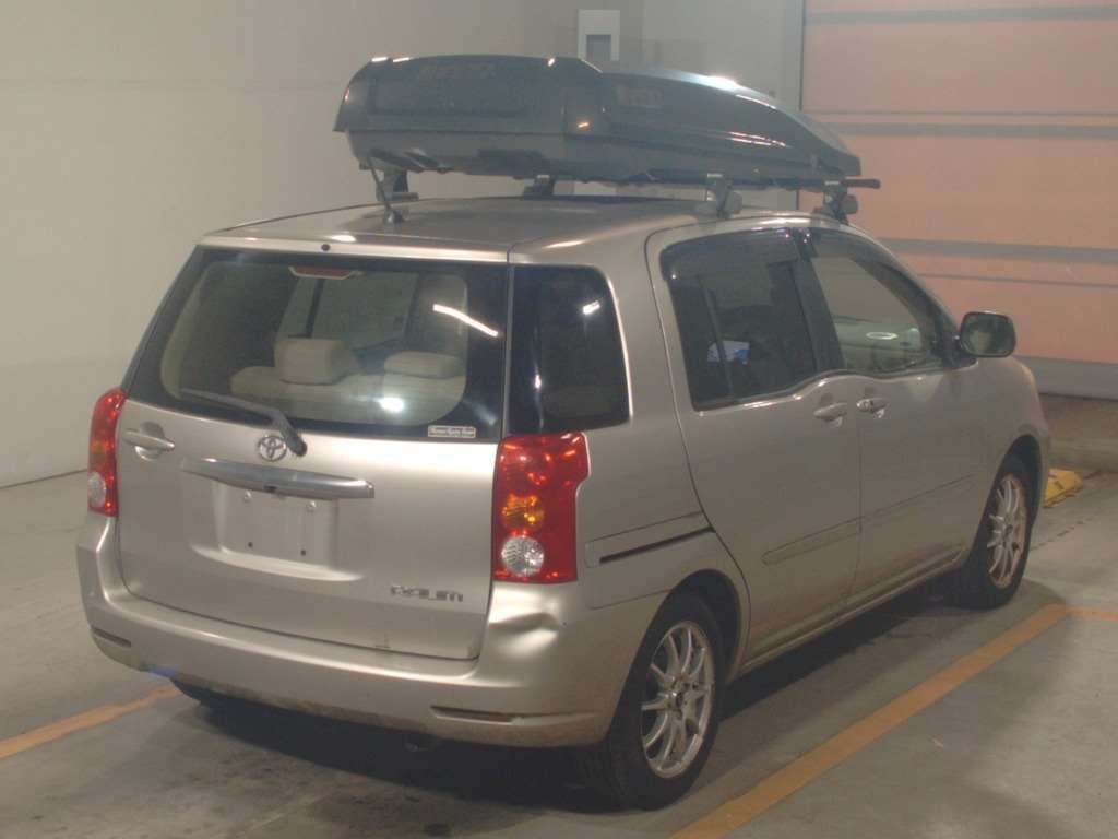 TOYOTA RAUM
