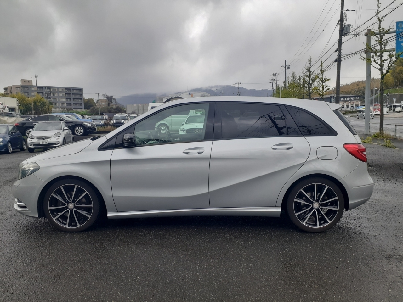 MERCEDES-BENZ B-CLASS