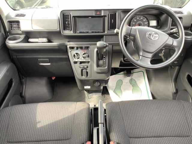 TOYOTA PIXIS VAN