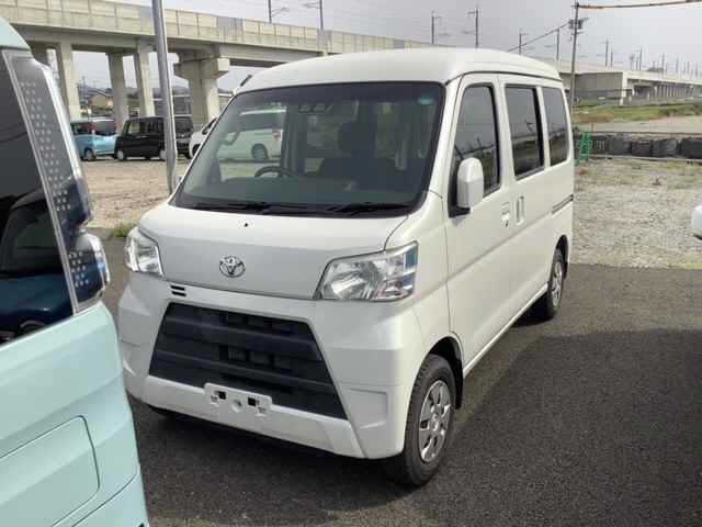 TOYOTA PIXIS VAN