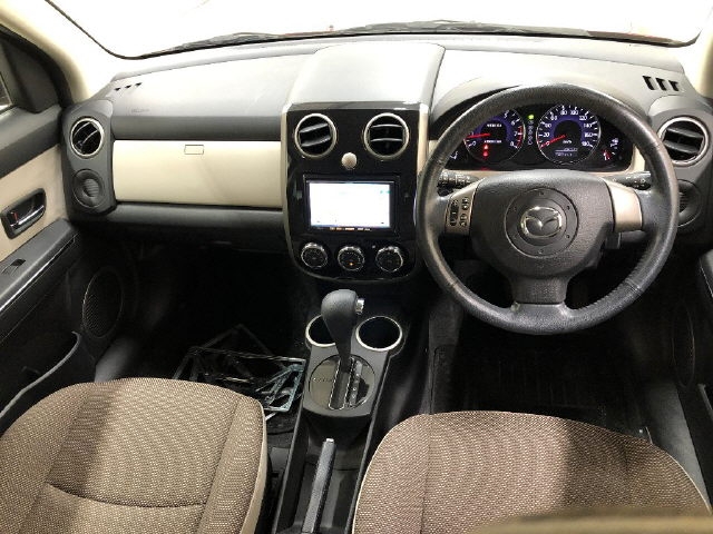 MAZDA VERISA