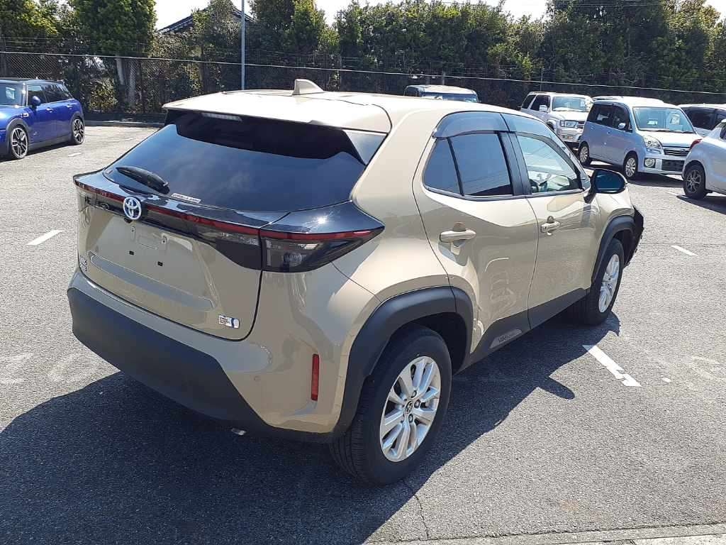 TOYOTA YARIS CROSS