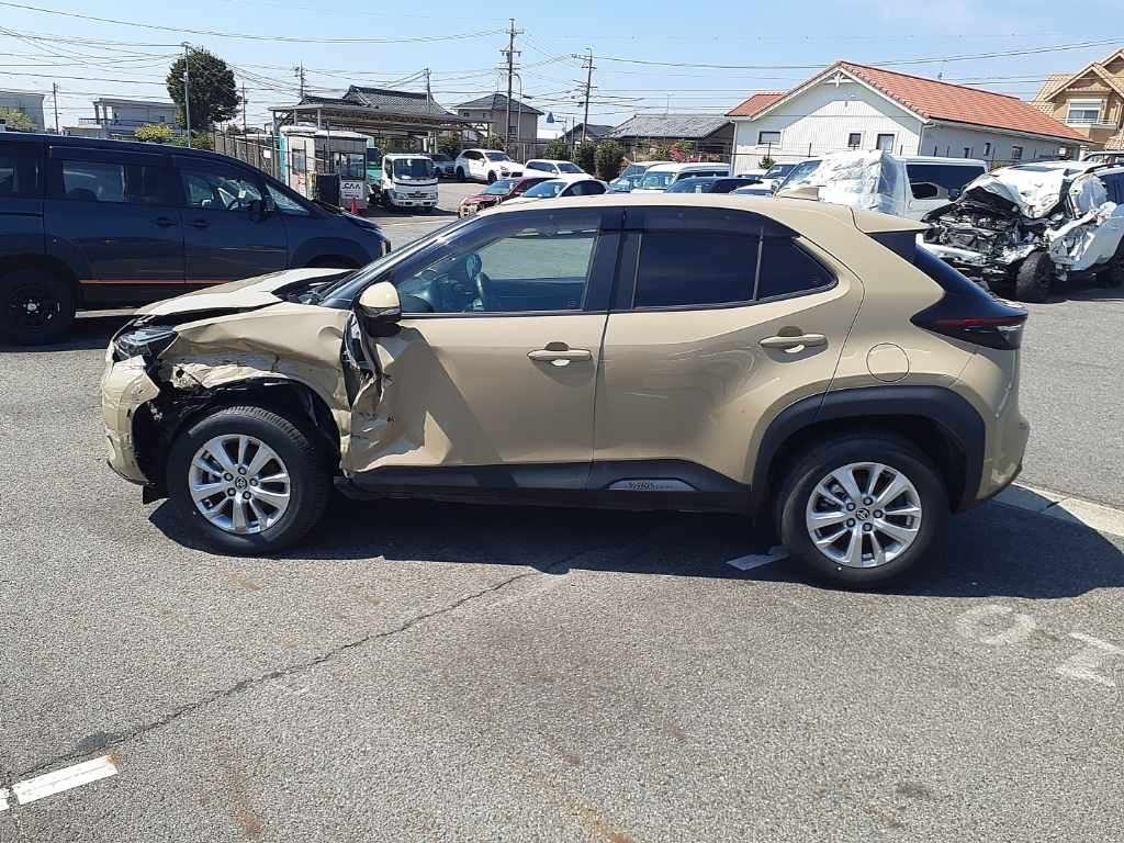 TOYOTA YARIS CROSS