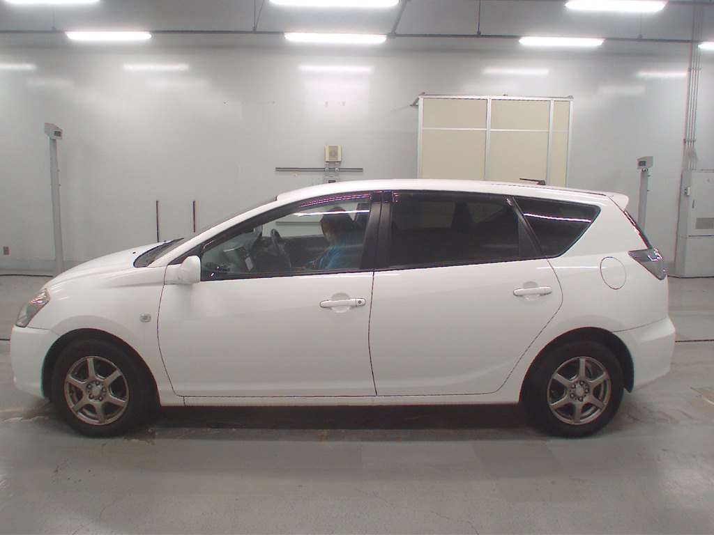 TOYOTA CALDINA