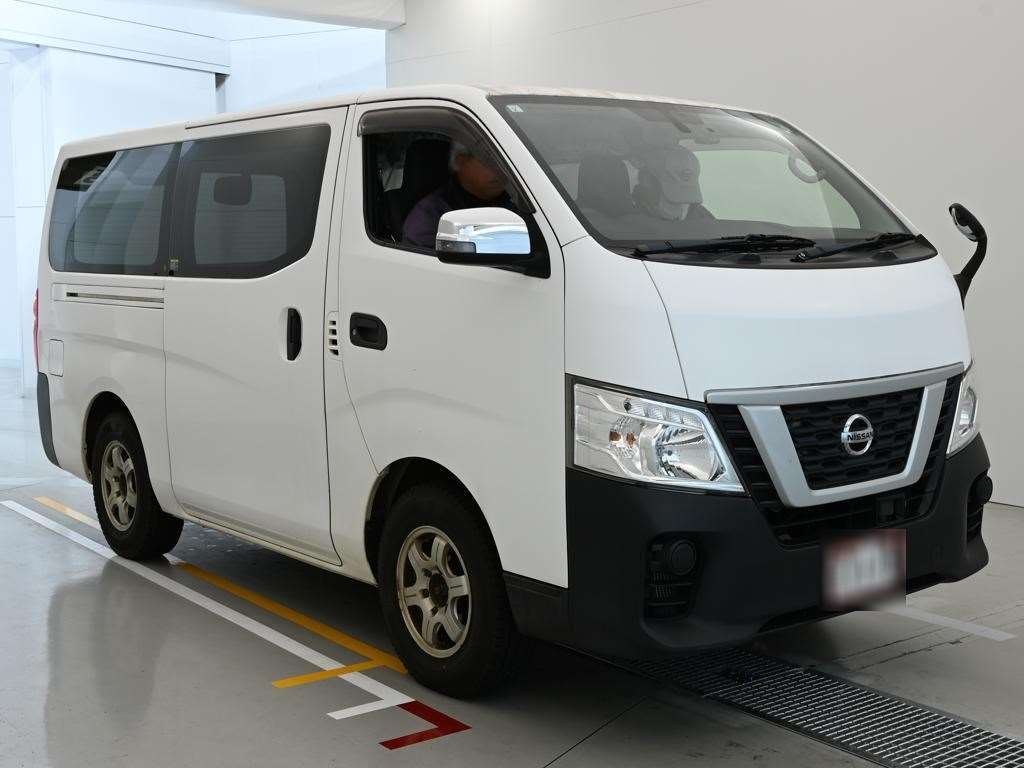 NISSAN NV350 CARAVAN