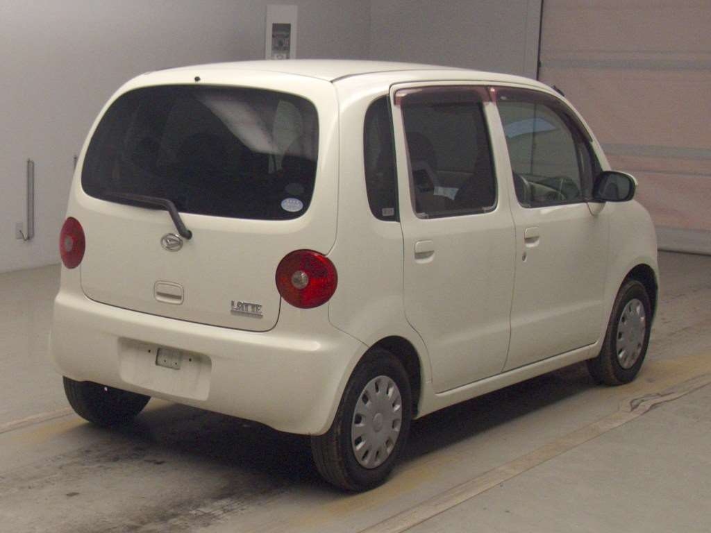 DAIHATSU MOVE LATTE