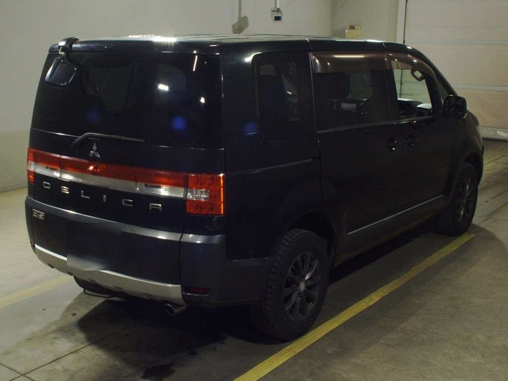 MITSUBISHI DELICA D:5