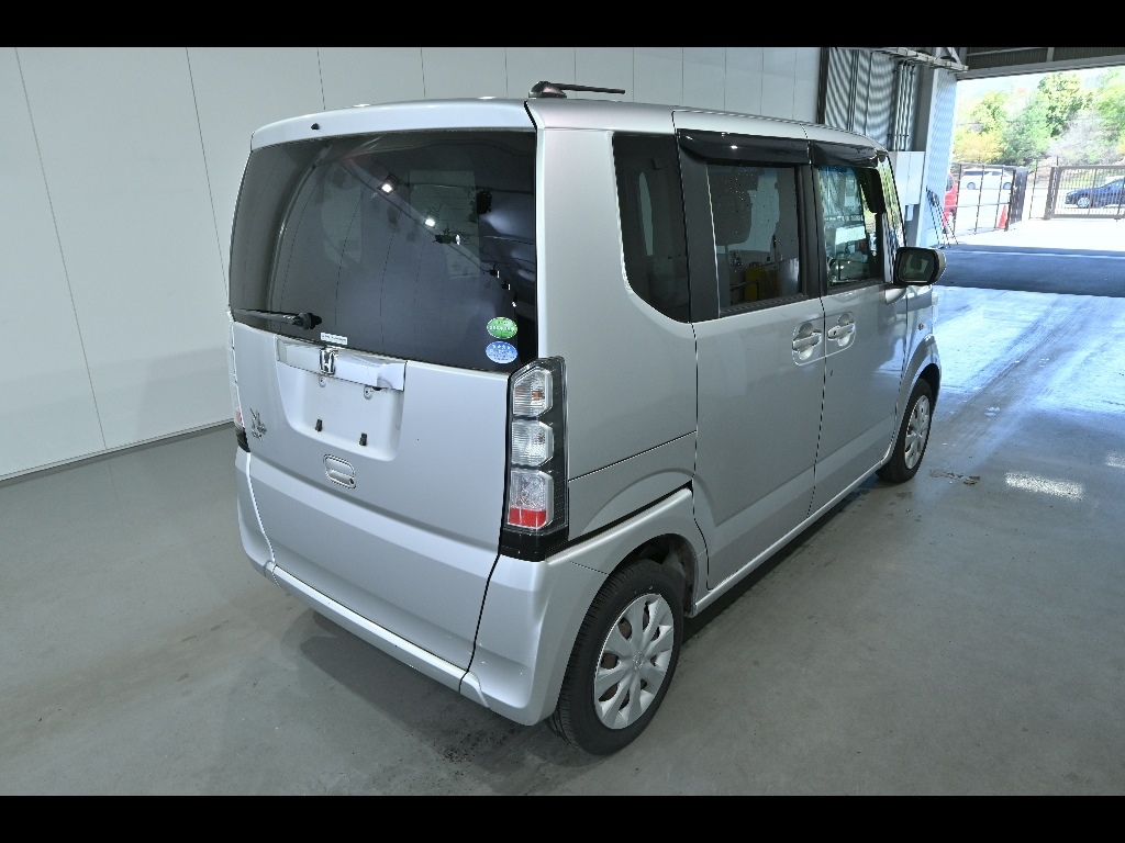 HONDA N-BOX+