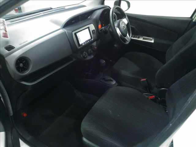 TOYOTA VITZ