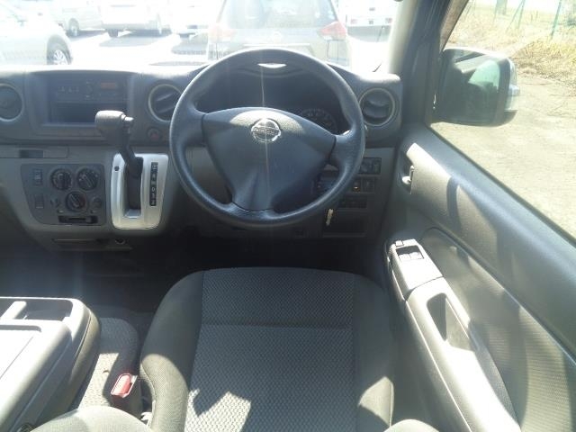 NISSAN NV350 CARAVAN