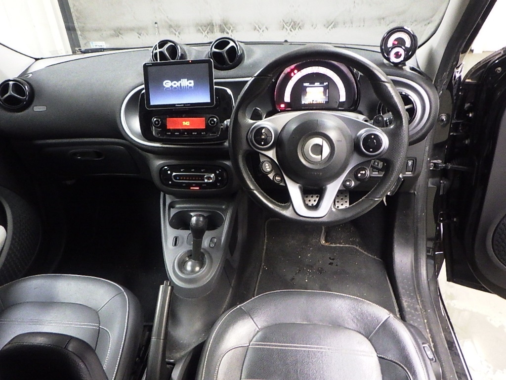 SMART FORFOUR