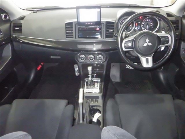 MITSUBISHI LANCER EVOLUTION