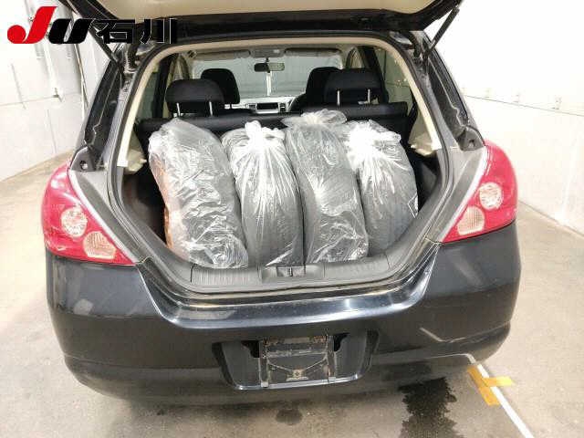 NISSAN TIIDA