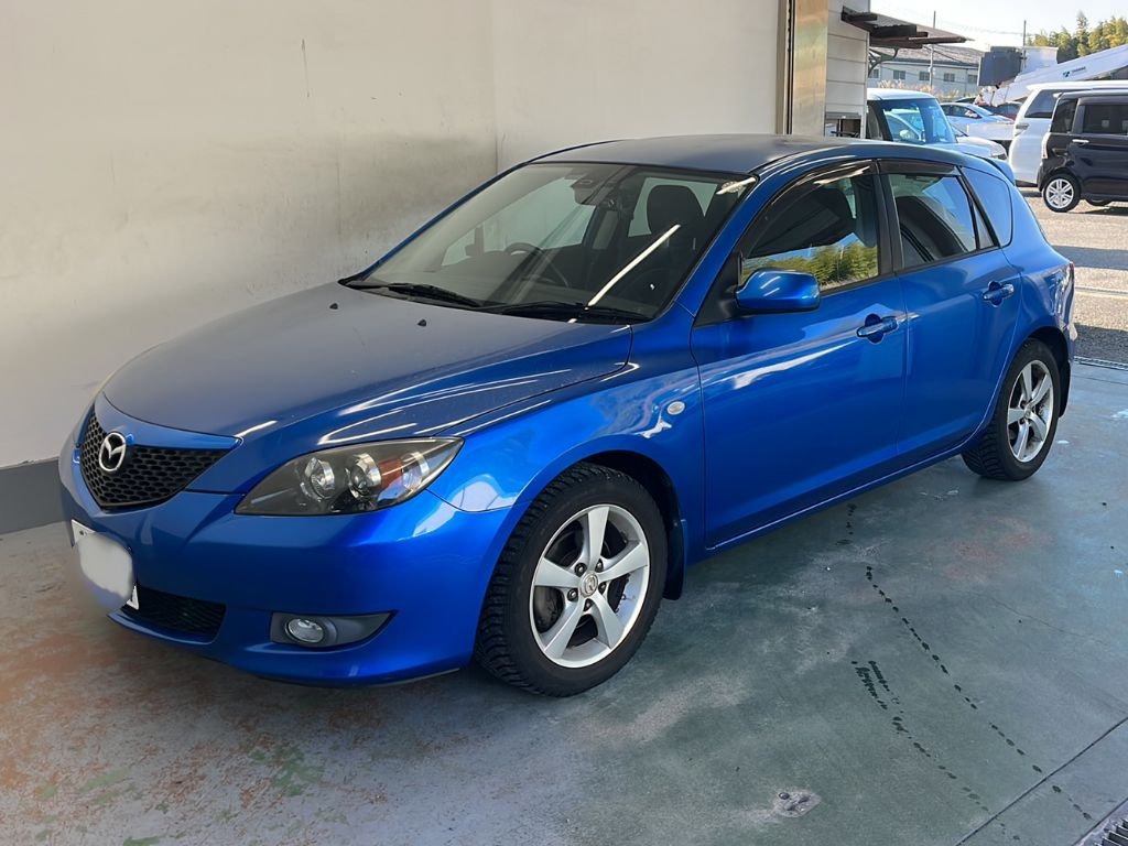 MAZDA AXELA