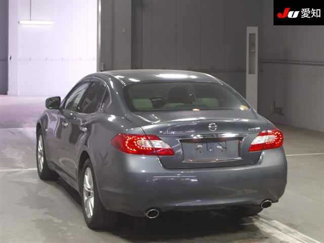 NISSAN FUGA