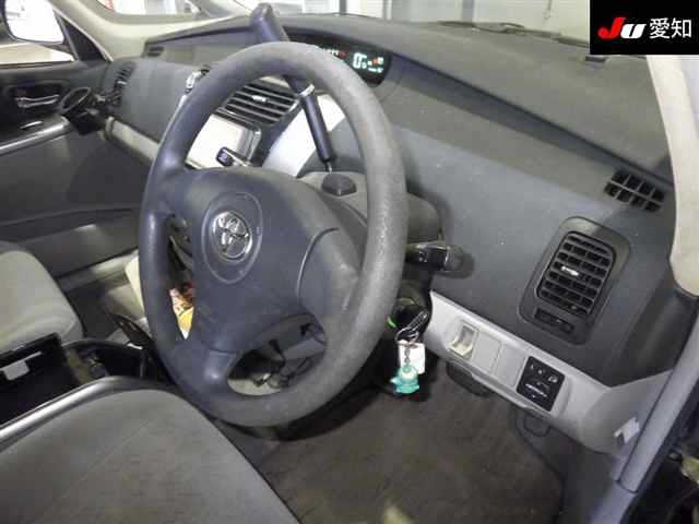 TOYOTA OPA