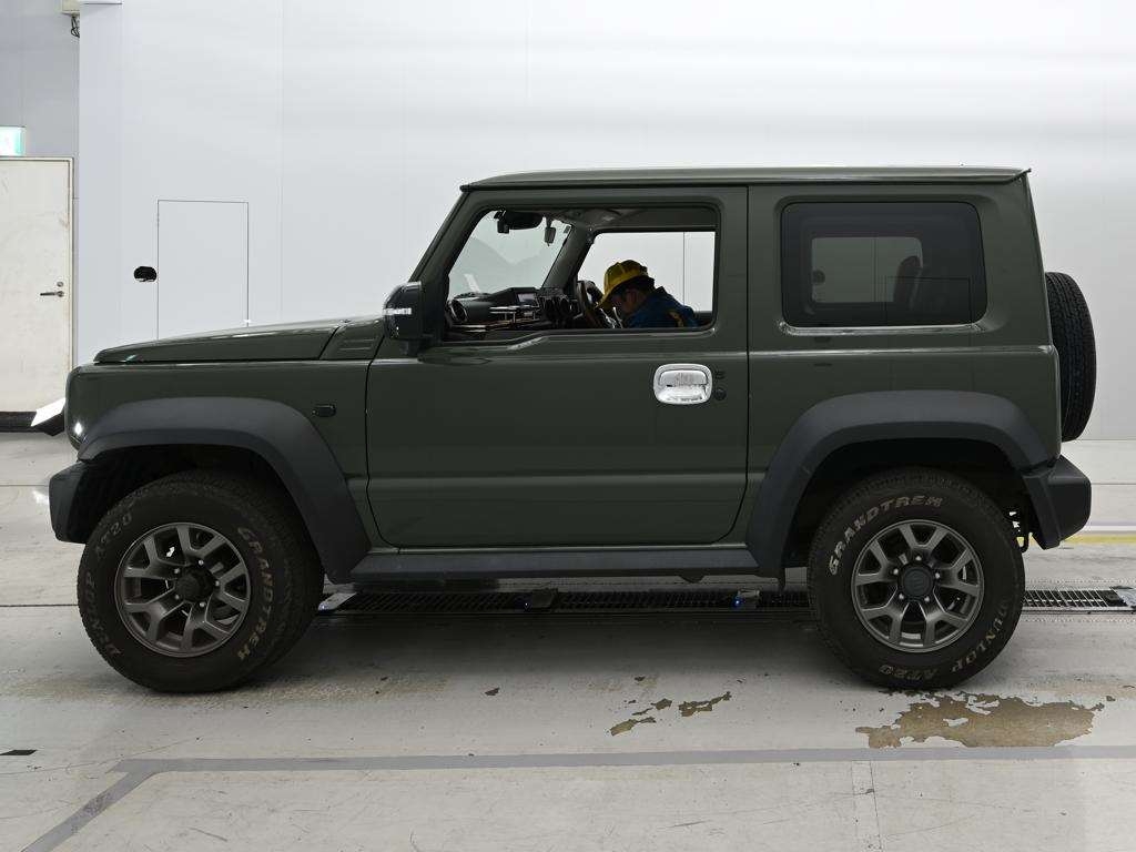SUZUKI JIMNY SIERRA