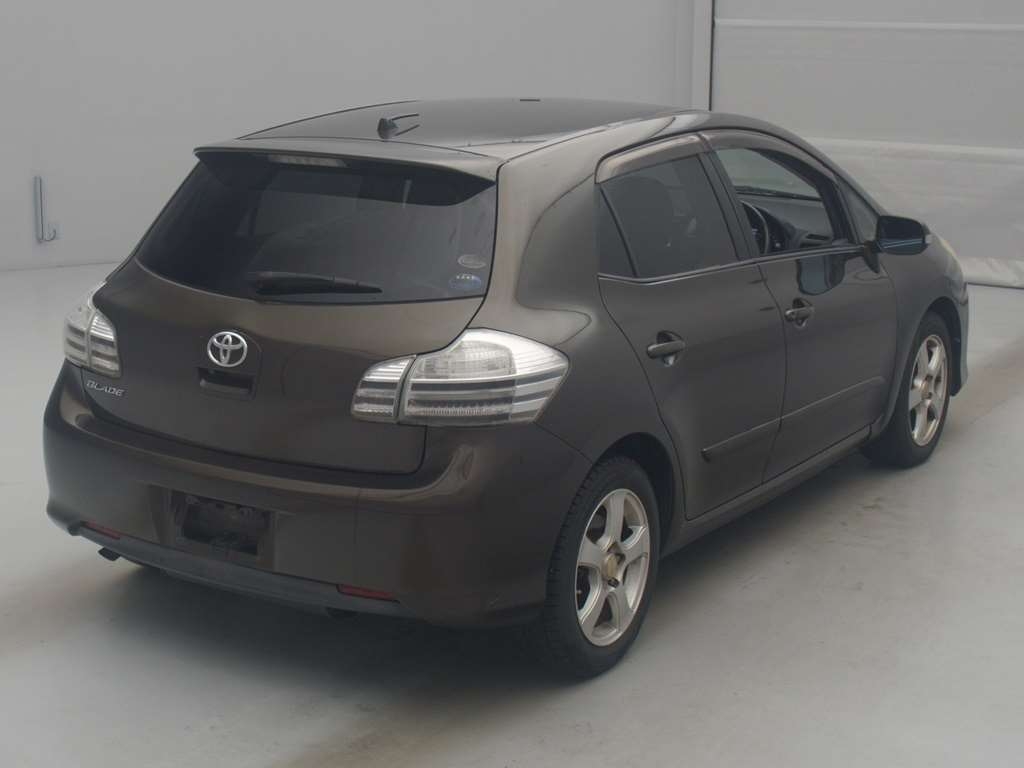 TOYOTA BLADE