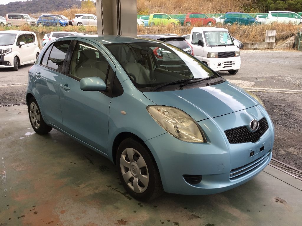 TOYOTA VITZ