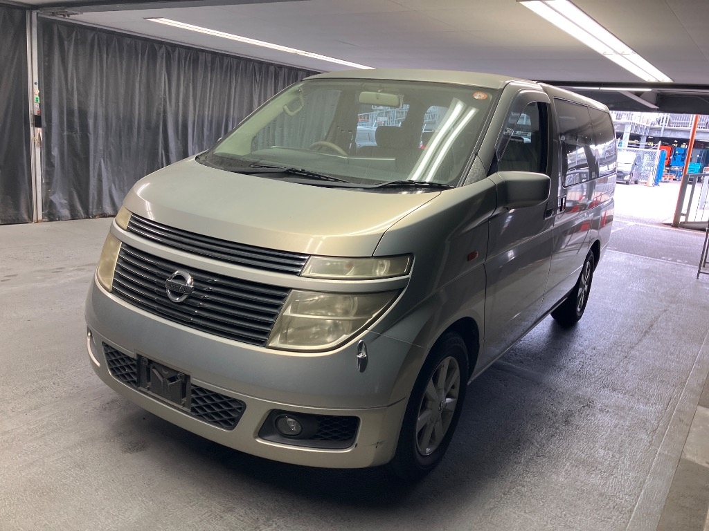 NISSAN ELGRAND