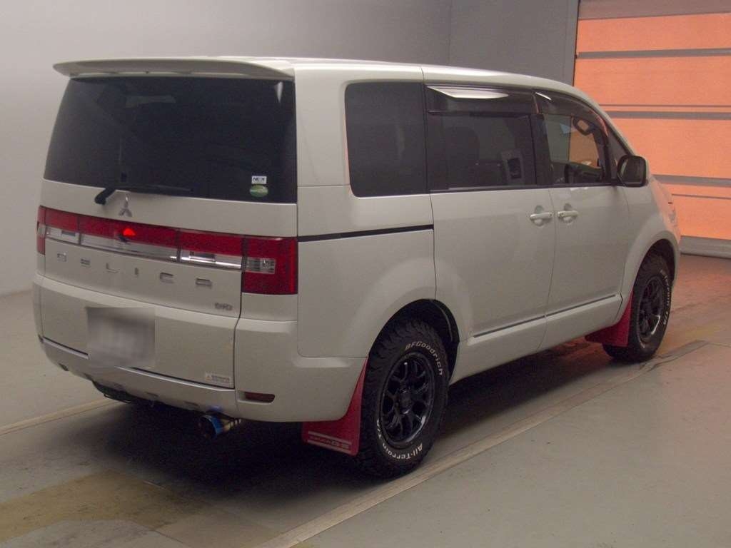 MITSUBISHI DELICA D:5