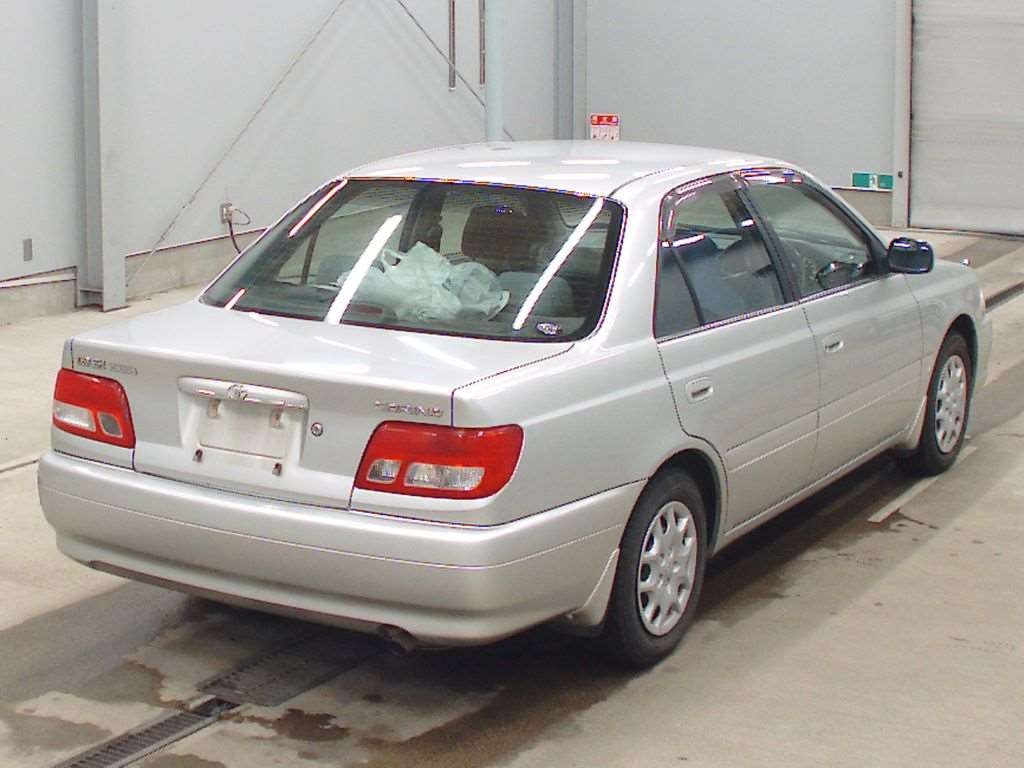 TOYOTA CARINA