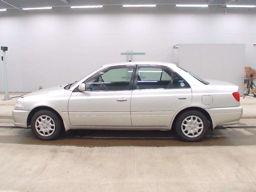 TOYOTA CARINA