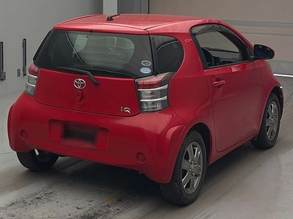 TOYOTA IQ