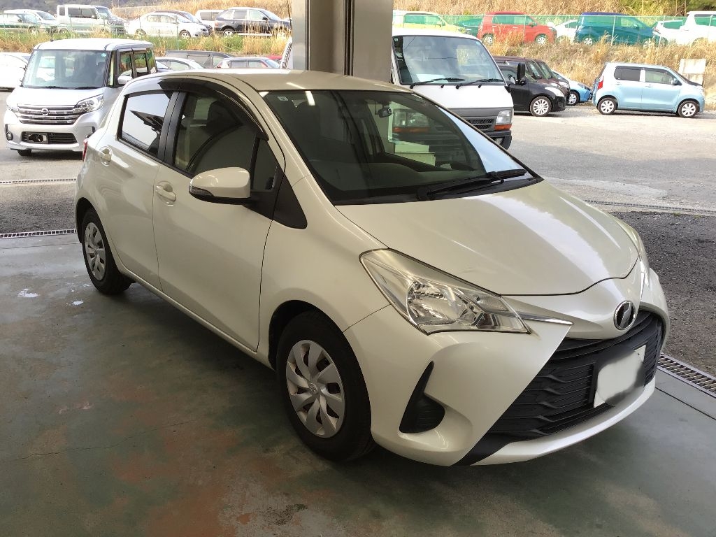 TOYOTA VITZ