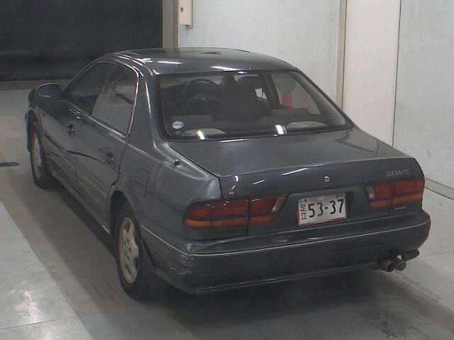 MITSUBISHI DIAMANTE