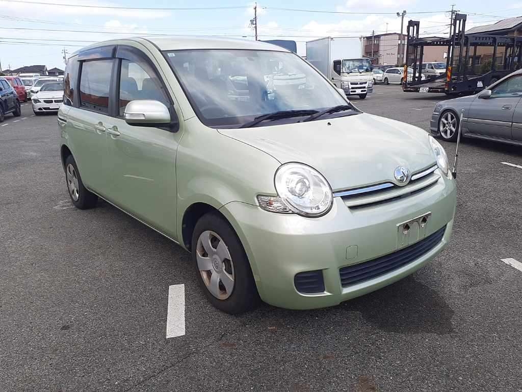 TOYOTA SIENTA