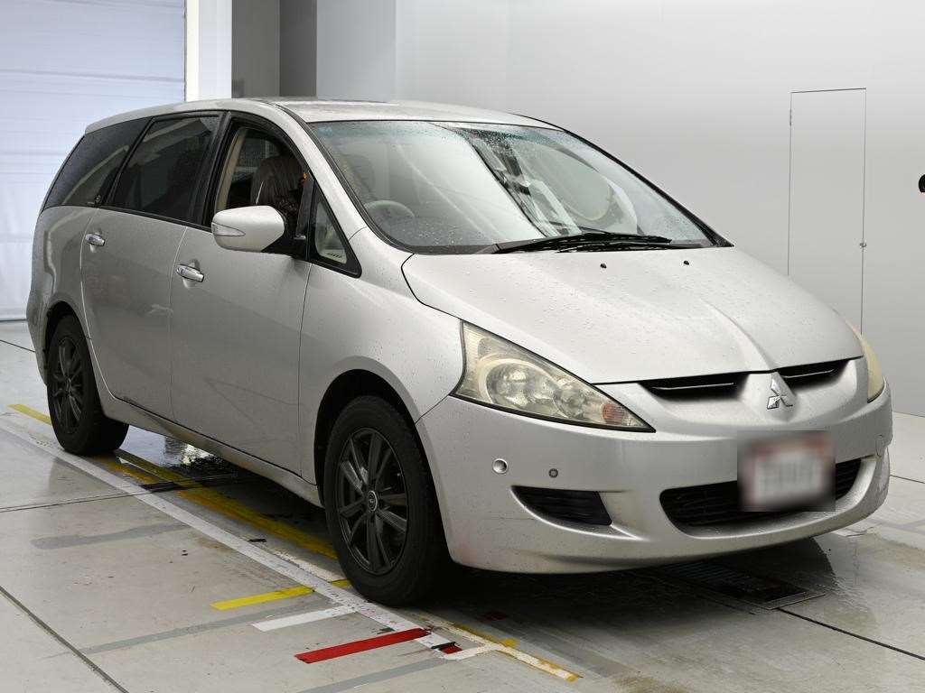 MITSUBISHI GRANDIS
