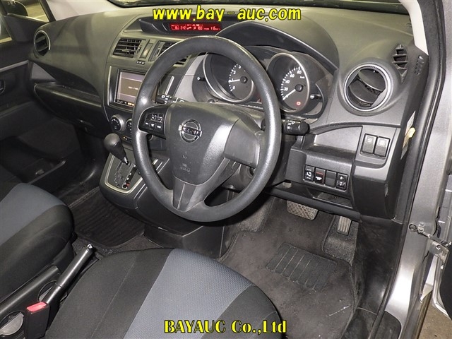 NISSAN LAFESTA