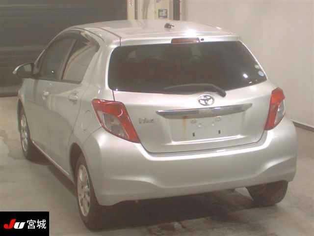 TOYOTA VITZ