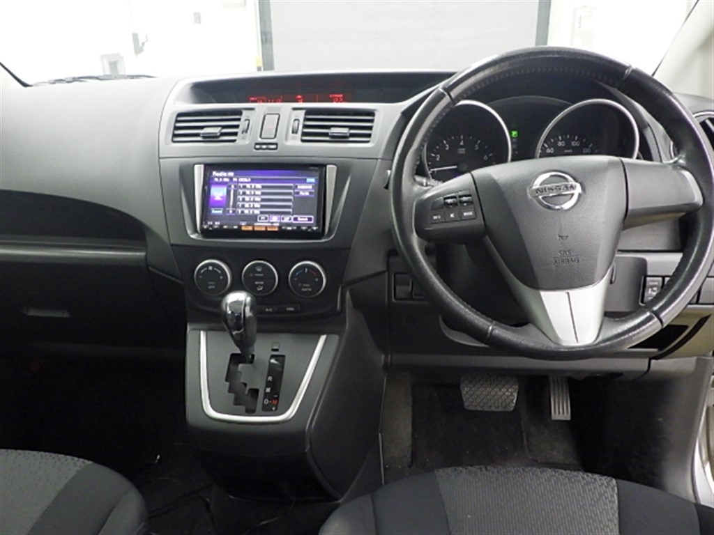 NISSAN LAFESTA