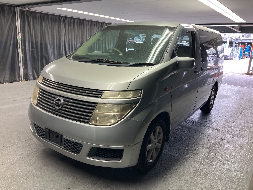 NISSAN ELGRAND
