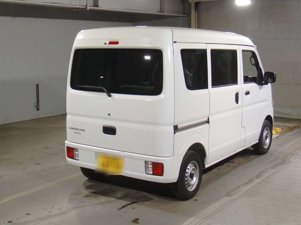 MITSUBISHI MINICAB
