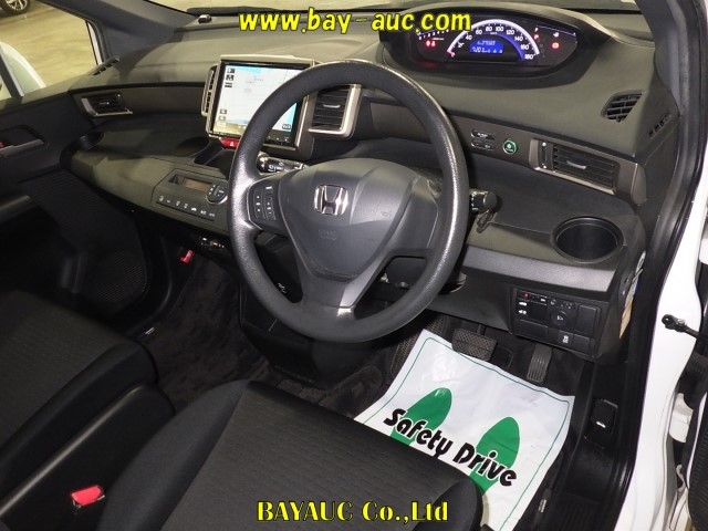 HONDA FREED SPIKE