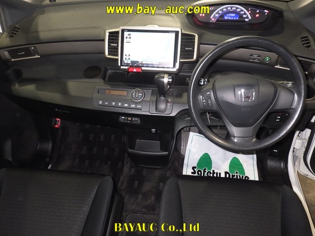 HONDA FREED SPIKE