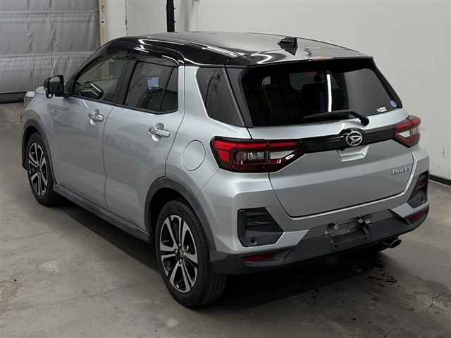 DAIHATSU ROCKY
