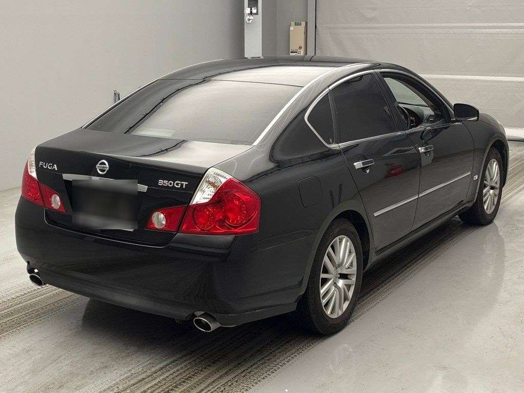 NISSAN FUGA
