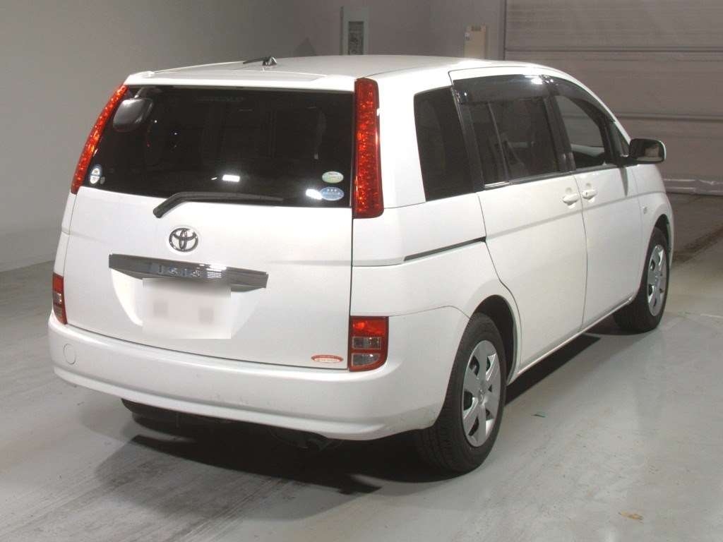 TOYOTA ISIS