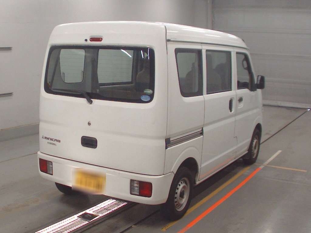 MITSUBISHI MINICAB