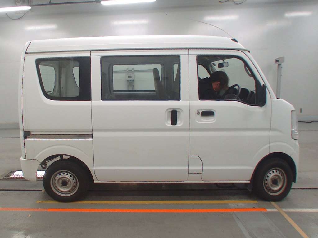 MITSUBISHI MINICAB