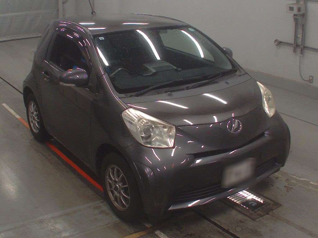TOYOTA IQ