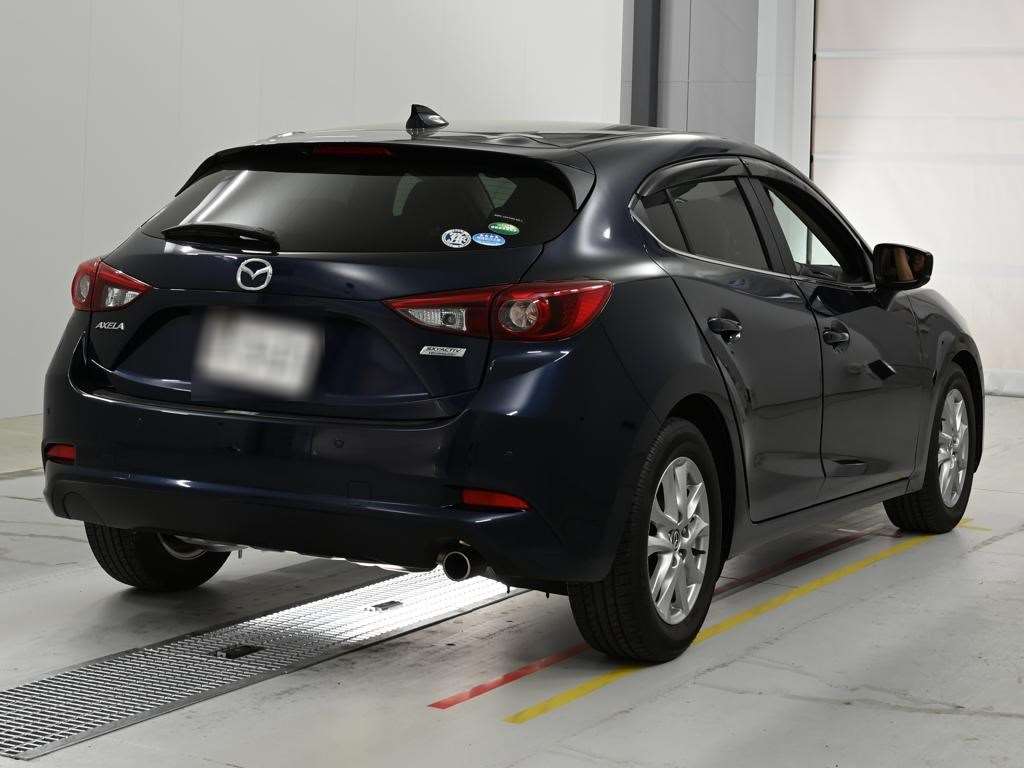 MAZDA AXELA