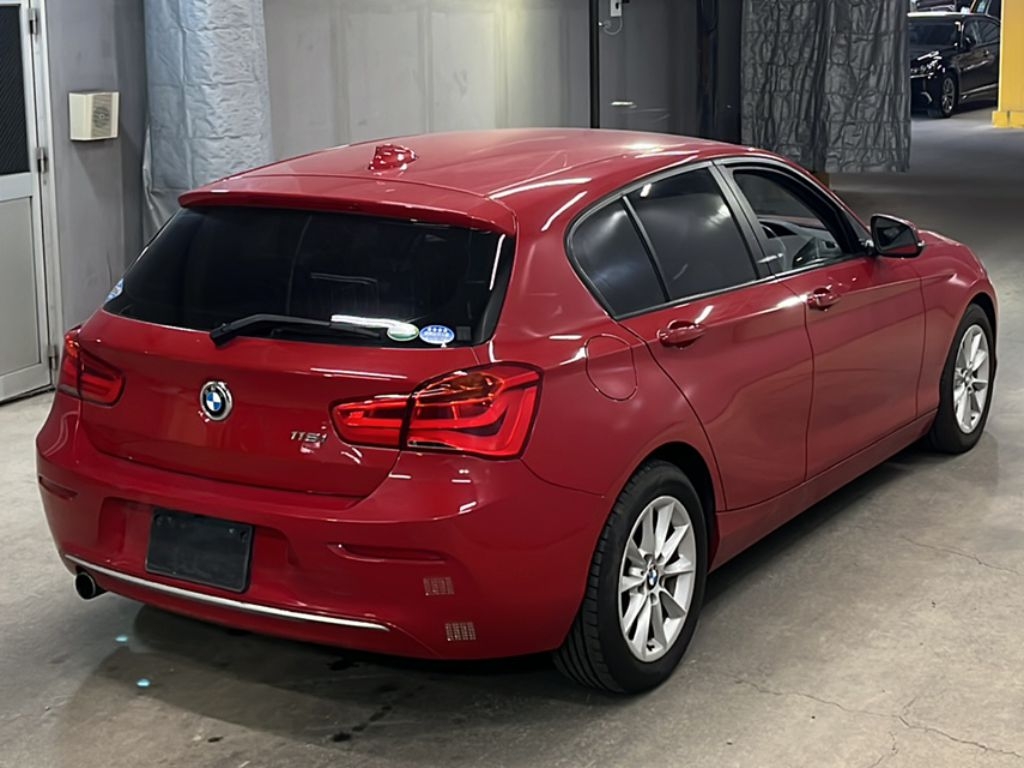 BMW 1-SERIES