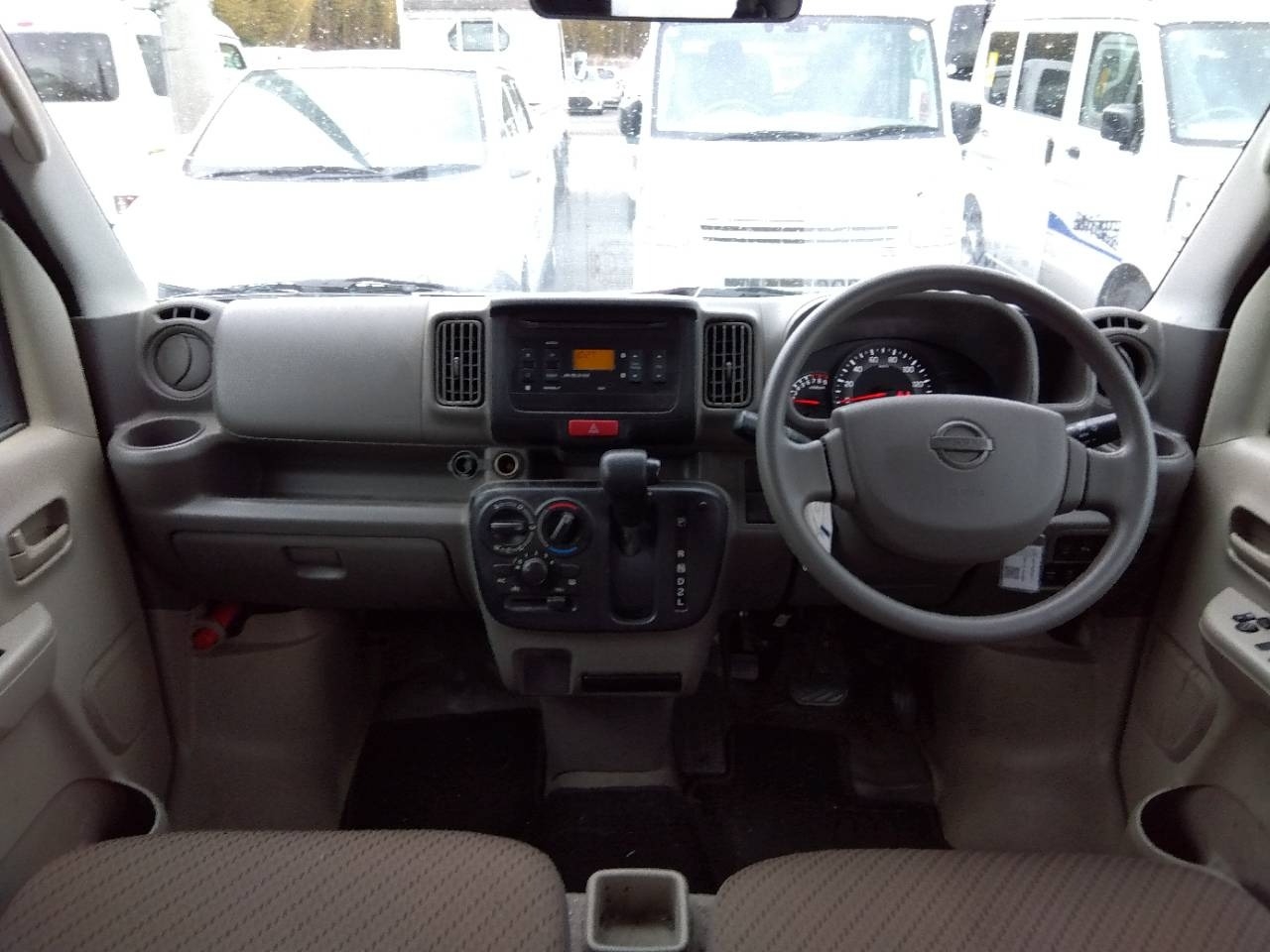 NISSAN NV100 CLIPPER
