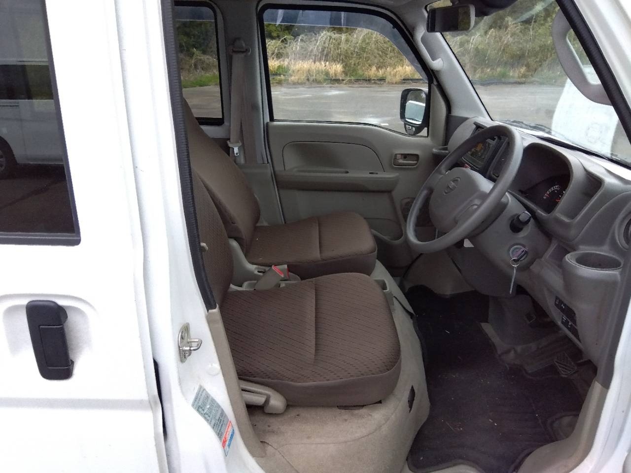 NISSAN NV100 CLIPPER